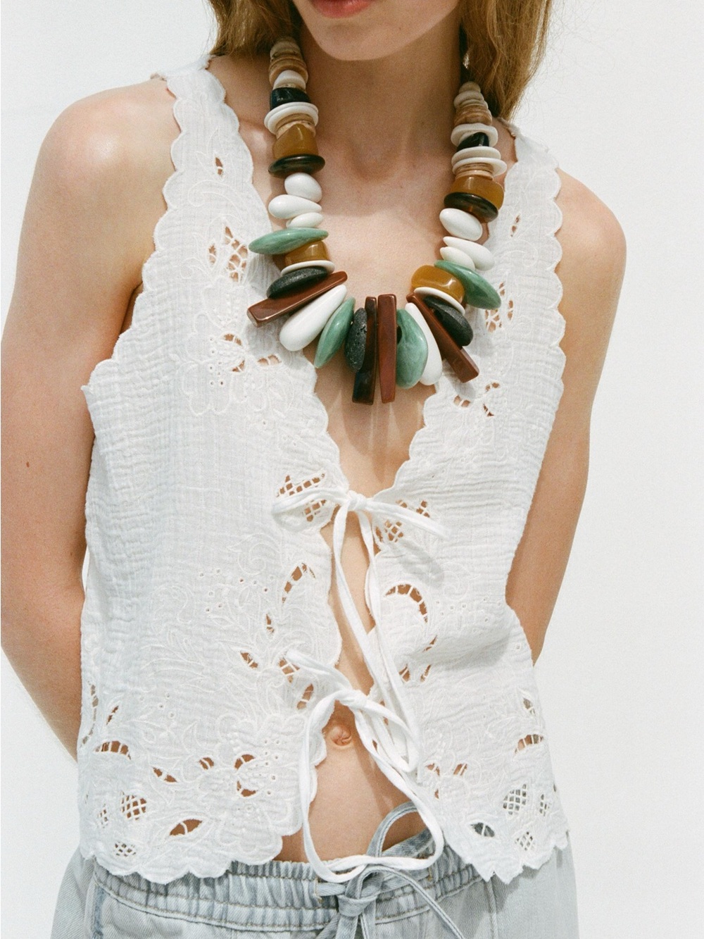 NWT Zara white sleeveless tie-front lace top. Size XL